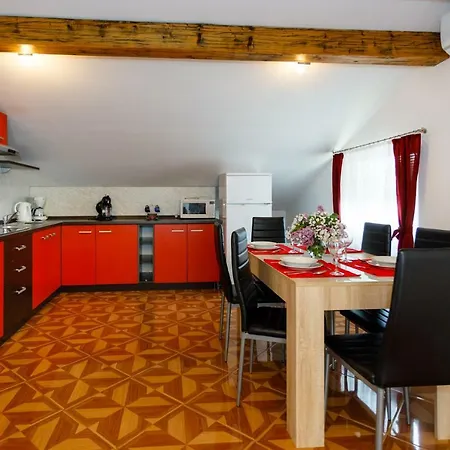 Aleksandra Apartament Malinska