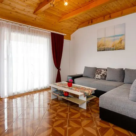 Apartament Aleksandra *