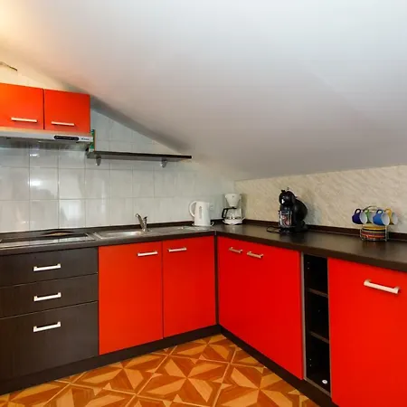 Aleksandra Apartman *